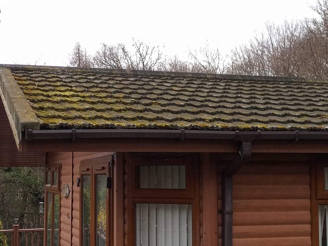 Pure Water Window Cleaning in Yarm — close detail on the cleaned frames, a few minutes from Eaglescliffe